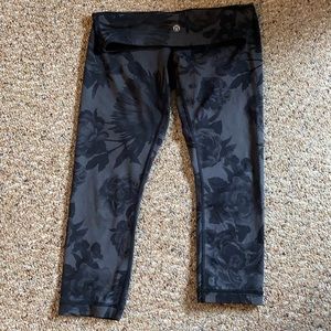 Lululemon cropped leggings
